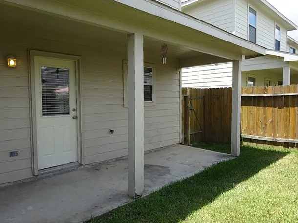 19408 Dry Canyon Ct — Photo 9