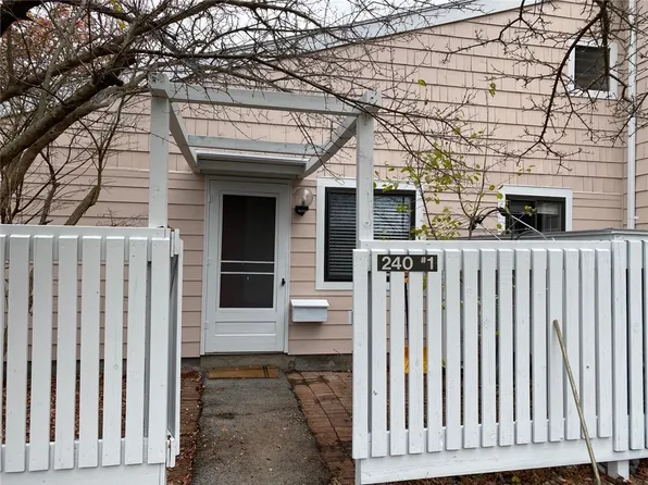 240 Wildflower Dr APT 1, Ithaca, NY 14850