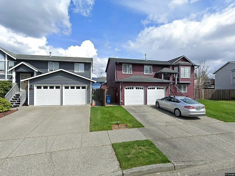 1210 Loves Hill Dr — Photo 2