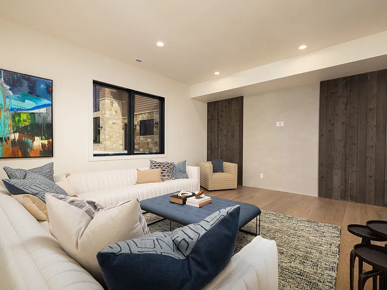 1285 Lasso Trl — Photo 28