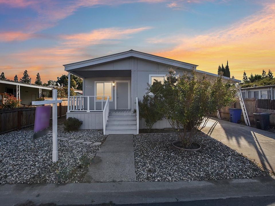 2nd image of 4224 Floral Dr