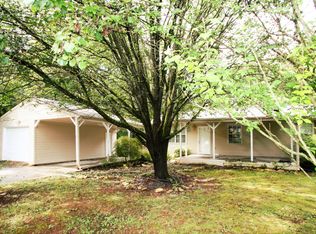 2601 NW Tekoa St, Knoxville, TN 37921