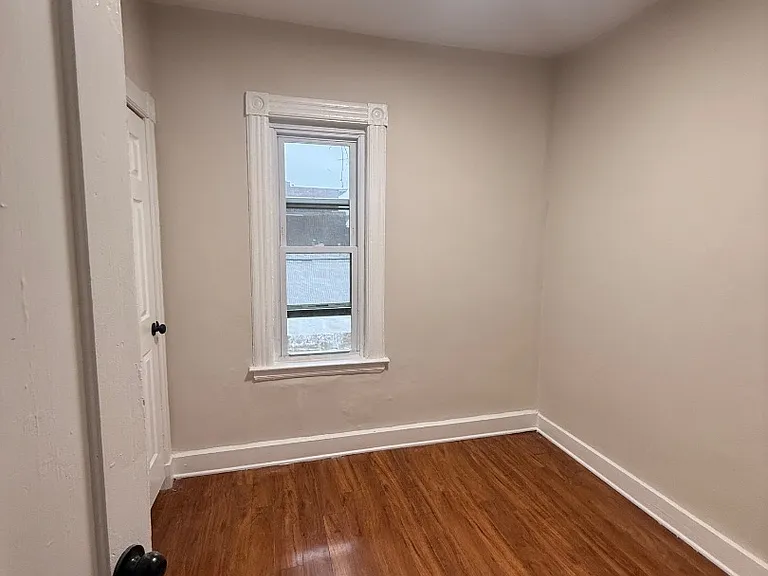 Unit Photo