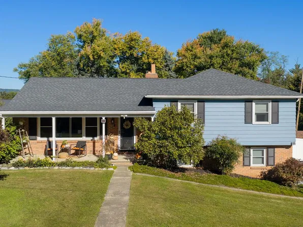 4299 Webster Dr, York, PA 17402