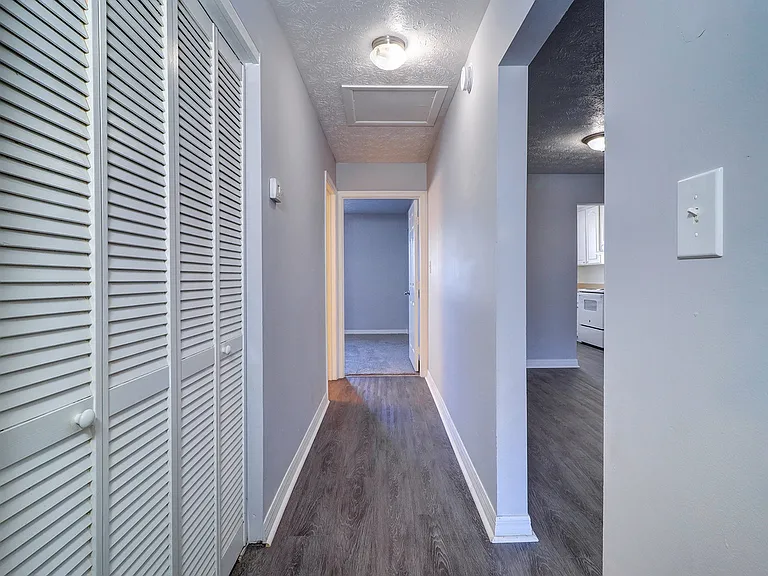 2x2 Hallway
