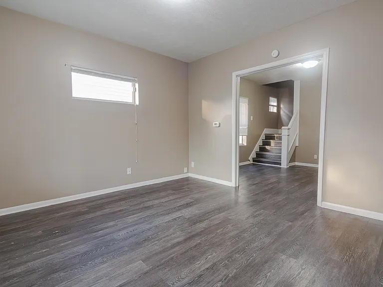 1103 N Keystone Ave — Photo 28
