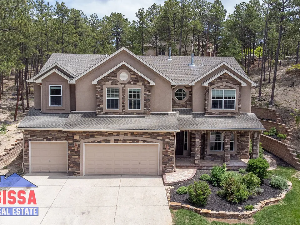 1043 Longspur Ln