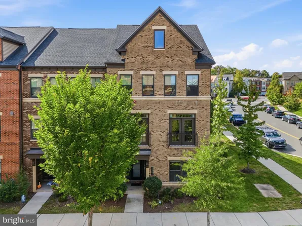 22261 Philanthropic Dr, Ashburn, VA 20148
