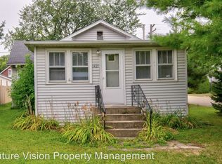 1425 Dearborn St, Joliet, IL 60435