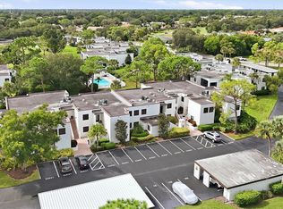 5030 Marsh Field Rd #22, Sarasota, FL 34235
