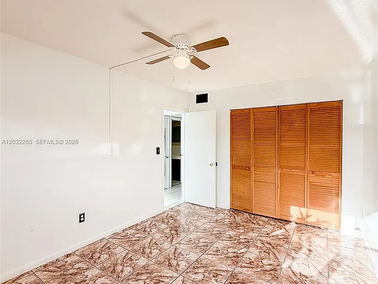 3721 SW 54th Ave — Photo 9