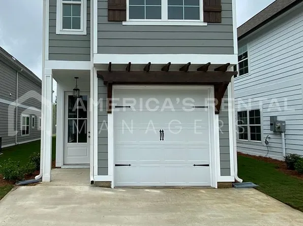 223 Creek Run Way, Calera, AL 35040