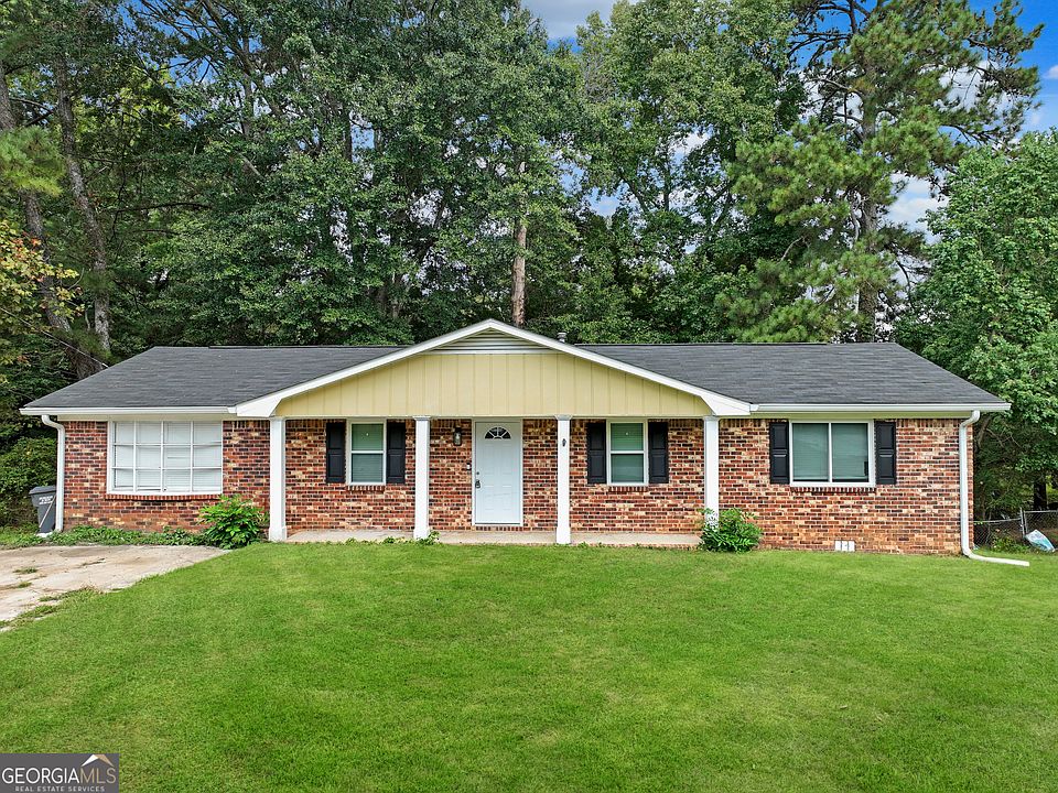 1st image of 3021 Lakeridge Dr SE