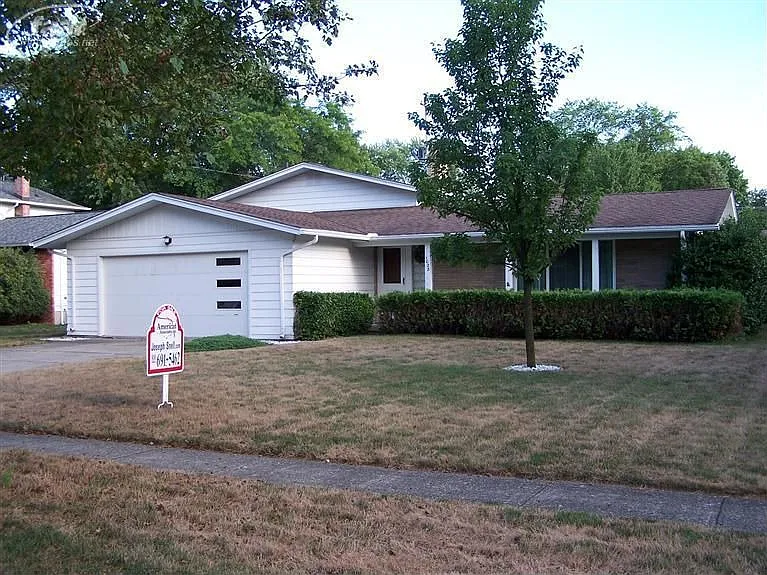 1028 Clearview Dr photo 1