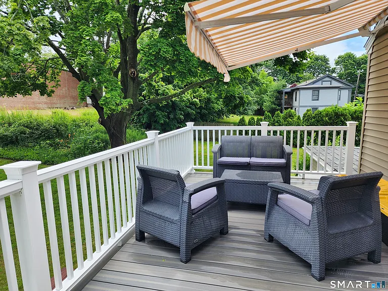 7 E Pattagansett Rd — Photo 16