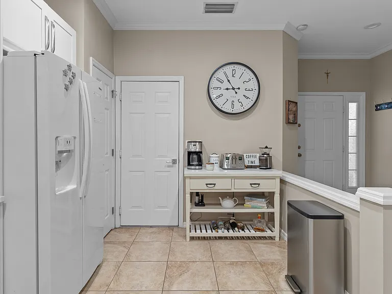 8470 Village Edge Cir #2 — Photo 5