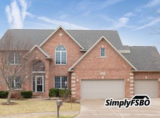 3137 Lindsey Ct, Bettendorf, IA 52722