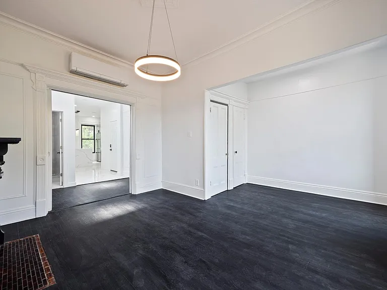 736 Halsey St #3 — Photo 6