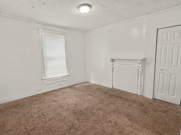 220 Avenue Z — Photo 10