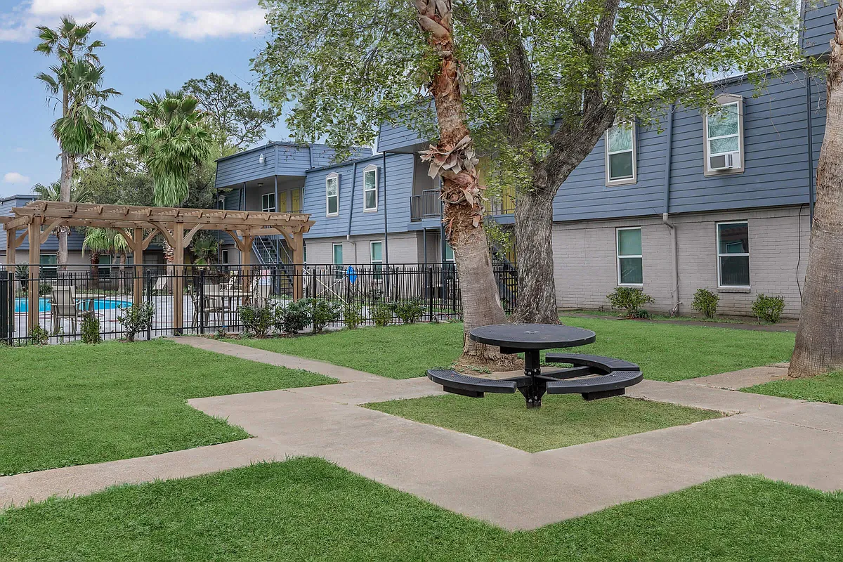 Building Photo - Valencia Grove Apartments