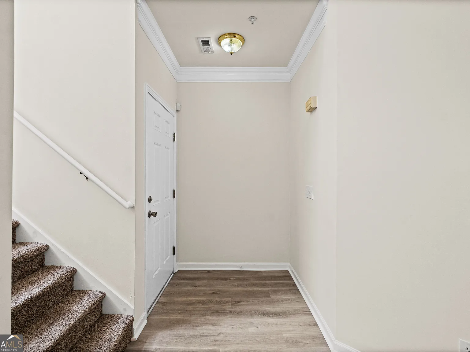 3 bed, 3.0 bath, $2,395 — Photo 3