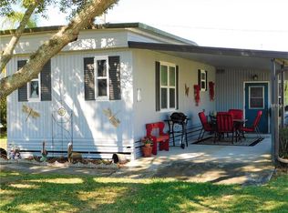 5325 Flint Dr, Zephyrhills, FL 33542