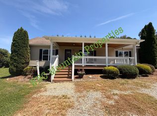 210 Pattys Chapel Rd, Fletcher, NC 28732