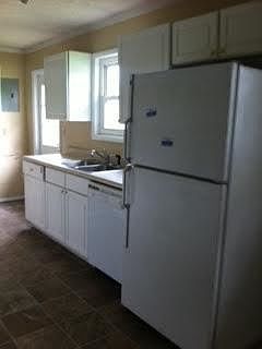 2nd image of 526 S 8th St