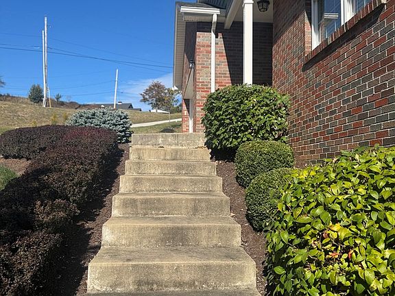 4th image of 41 Michaels Way