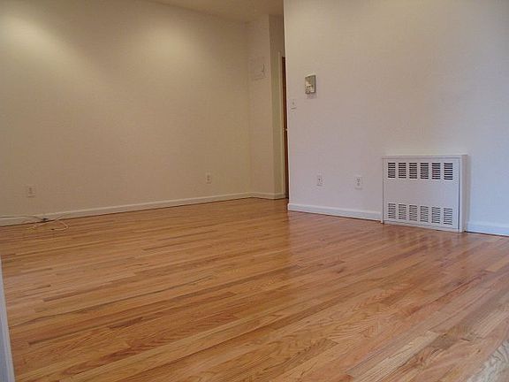 4th image of 4518 30th Ave APT 2F