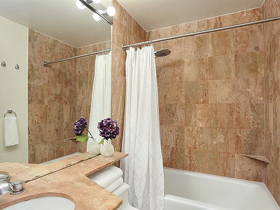 4th image of 250 W 90th St APT 4G