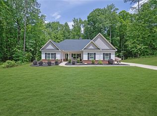 125 Hawthorn Ln, Covington, GA 30014