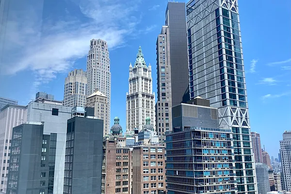 Rented by Greystar | media 32