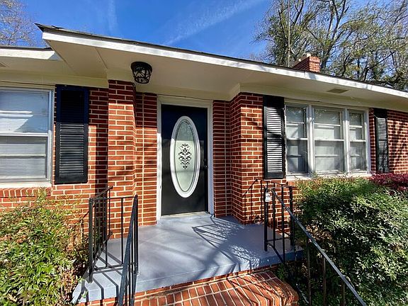 2nd image of 3870 Hog Mountain Rd