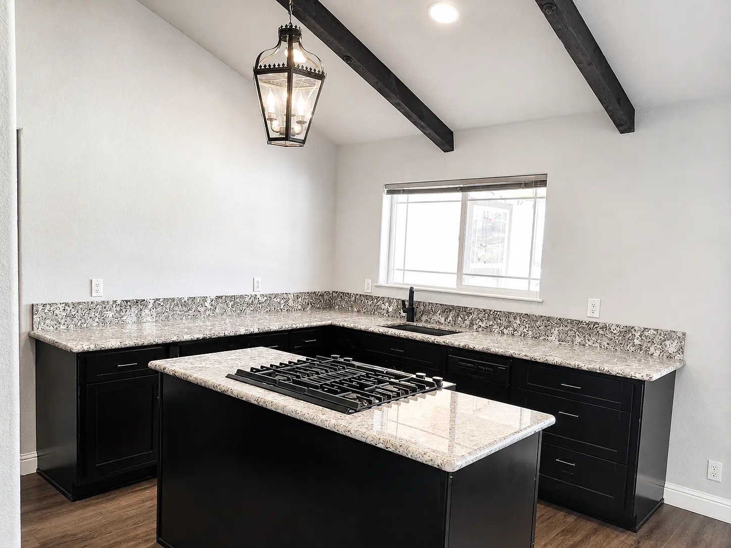3 bed, 1494 sqft, $2,700 — Photo 3