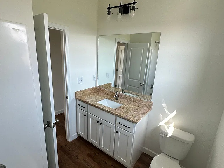 8641 Lockridge Rd — Photo 11