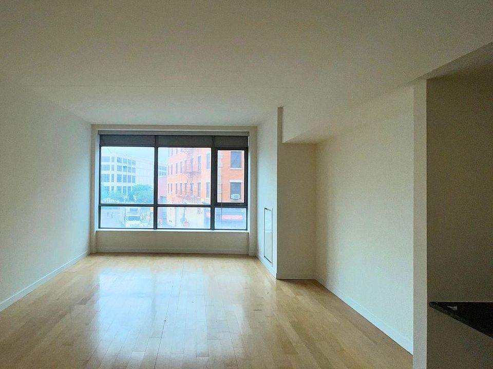 1st image of 68 Main St #416