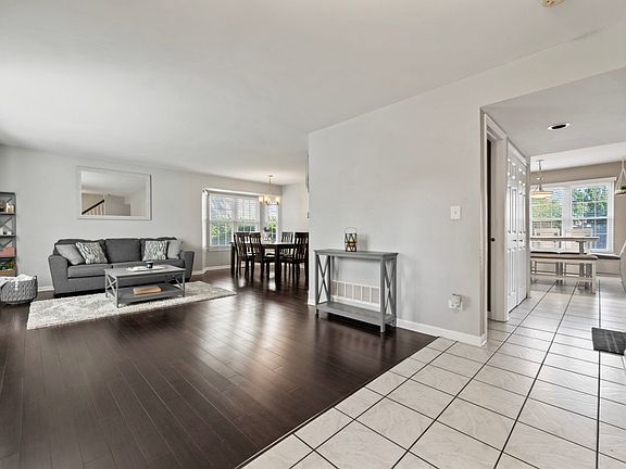 4th image of 1117 Buckingham Dr