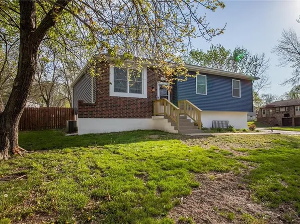 2807 NW Milford Pl, Blue Springs, MO 64015