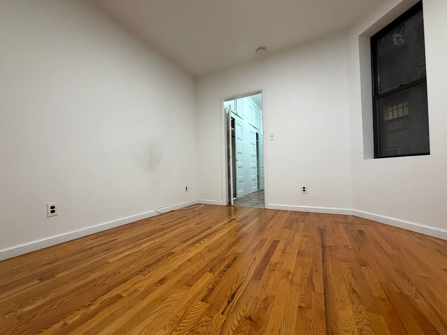407 East 90th Street — Photo 2