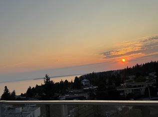 1342 Johnston Rd #807, White Rock, BC V4B 3Z7