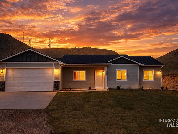 2nd image of 2198 State Highway 52