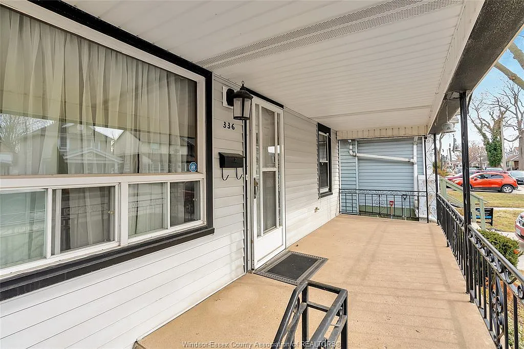 336 Josephine Ave — Photo 4