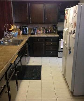 2nd image of 1452 E Calle Hondanada