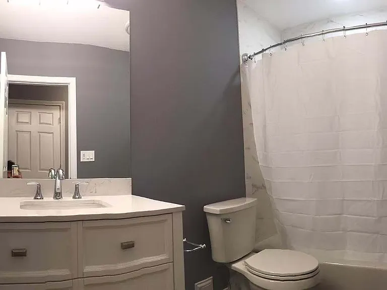 114 Harvard St #114 — Photo 6