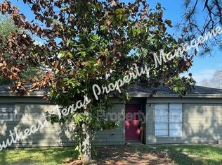 5370 Laverna Dr, Beaumont, TX 77705