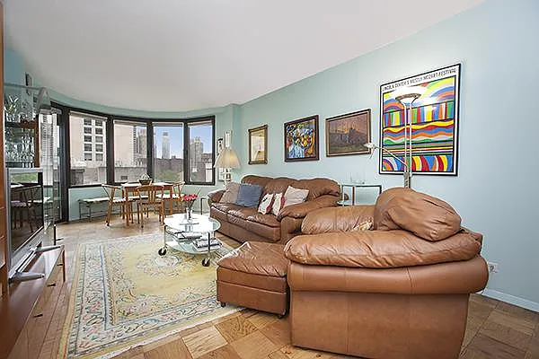 Sold by William Raveis Real Estate | media 7