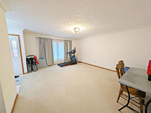 2nd image of 250 2nd Ave