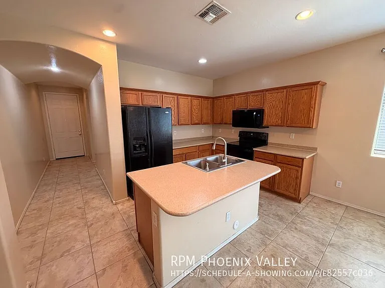 15227 W Jackson St — Photo 7
