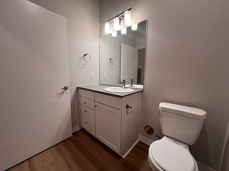 Allegro Pointe Apartments — Photo 14